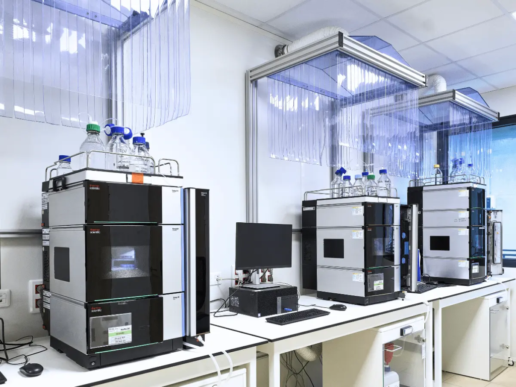 Laboratory facility validating purity of alluvi healthcare peptide batches